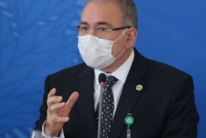 Ministro da Saúde Marcelo Queiroga desembarca em João Pessoa